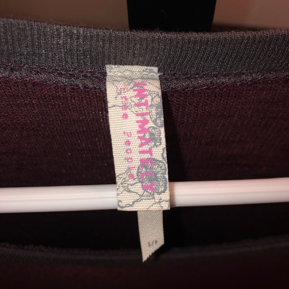 FREE PEOPLE LAYERING TOP - Picture 2 of 4